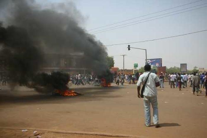 ارتفاع حصيلة ضحايا النزاع بالسودان الى 822 شخصا 