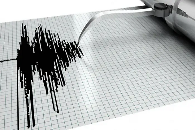 زلزال بقوة 7,1 يضرب بحر باندا قبالة شرق اندونيسيا 